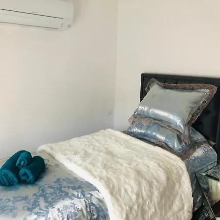 Saint Denis Maison 1 * לה מאנש